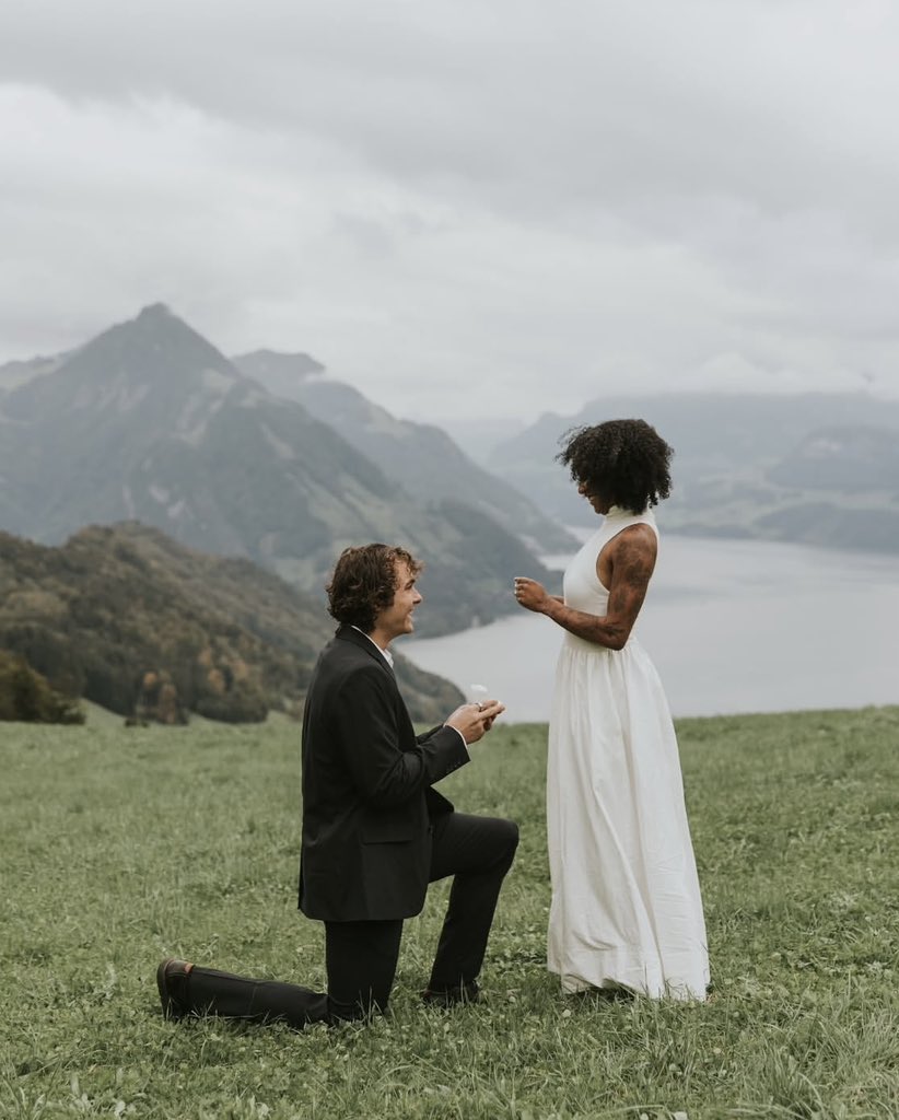 swirl_bwwm's tweet photo. Jade and Dylan 👸🏾🤴🏼We met in college as mutual friends and kept up a friendship over the years. 3 years after meeting, we went on a date as friends but quickly realized it was something more. 7 months later he proposed and we’ve been inseparable since. #interracialdating #swirl https://t.co/3pG0DTebQZ