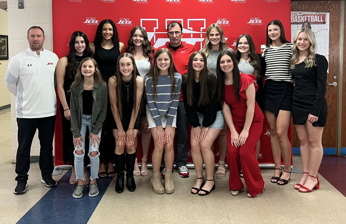 Union Local Lady Jets Basketball tweet media