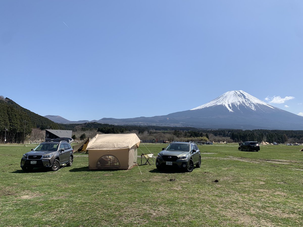 Ryo_BS9's tweet photo. 納車2日目にしてアウトバックの有効活用withまつやすさん

ふもとっぱらデイキャーンプ⛺️ https://t.co/8LFJiZQSoO