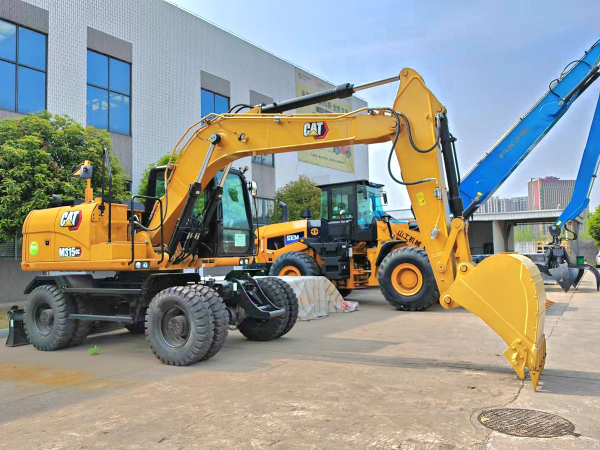 HumphreyHwang's tweet photo. Get unbeatable power and reliability—order your Caterpillar excavator today! https://t.co/UHo5eVQMNb