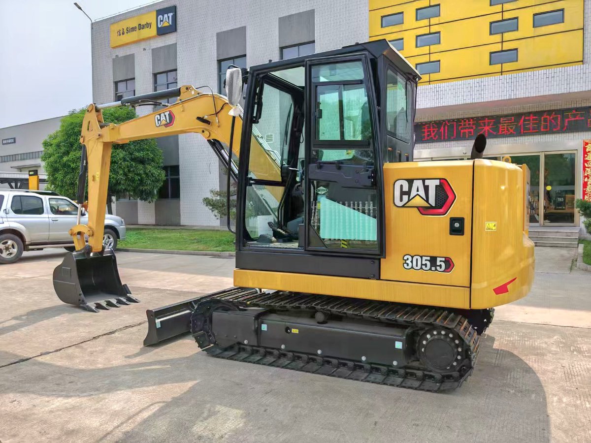 HumphreyHwang's tweet photo. Get unbeatable power and reliability—order your Caterpillar excavator today! https://t.co/UHo5eVQMNb