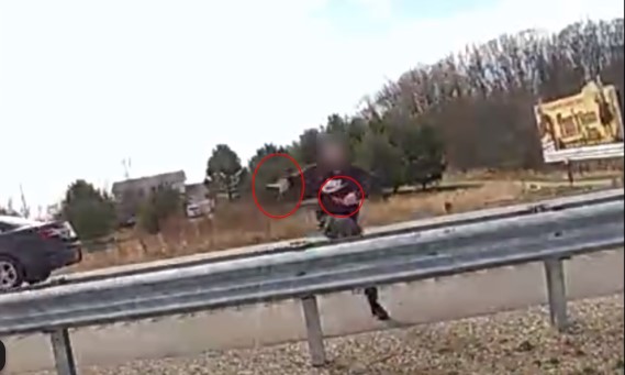 PoliceMag's tweet photo. Michigan Deputies Shoot Man Wielding 2 Knives
https://t.co/0Ipq3siMUs
#policeofficer
#policemagazine
#lawenforcement https://t.co/B2GAWkkZ8B
