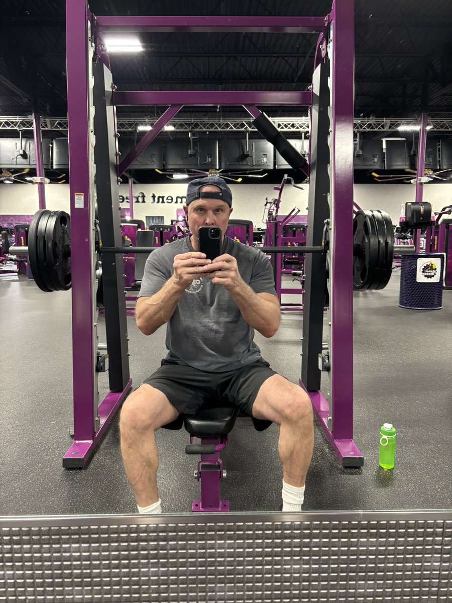 fredleeschmidt's tweet photo. Feeling strong https://t.co/JmmxbZtHOl