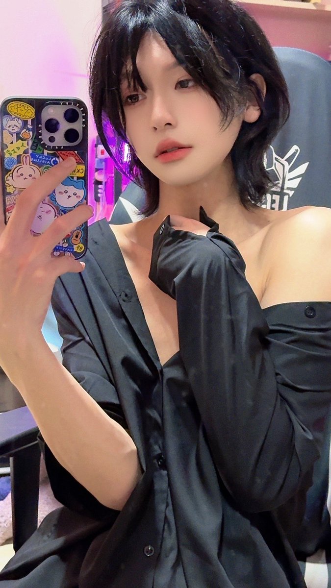 哥哥打游戏吗，死一次脱一件