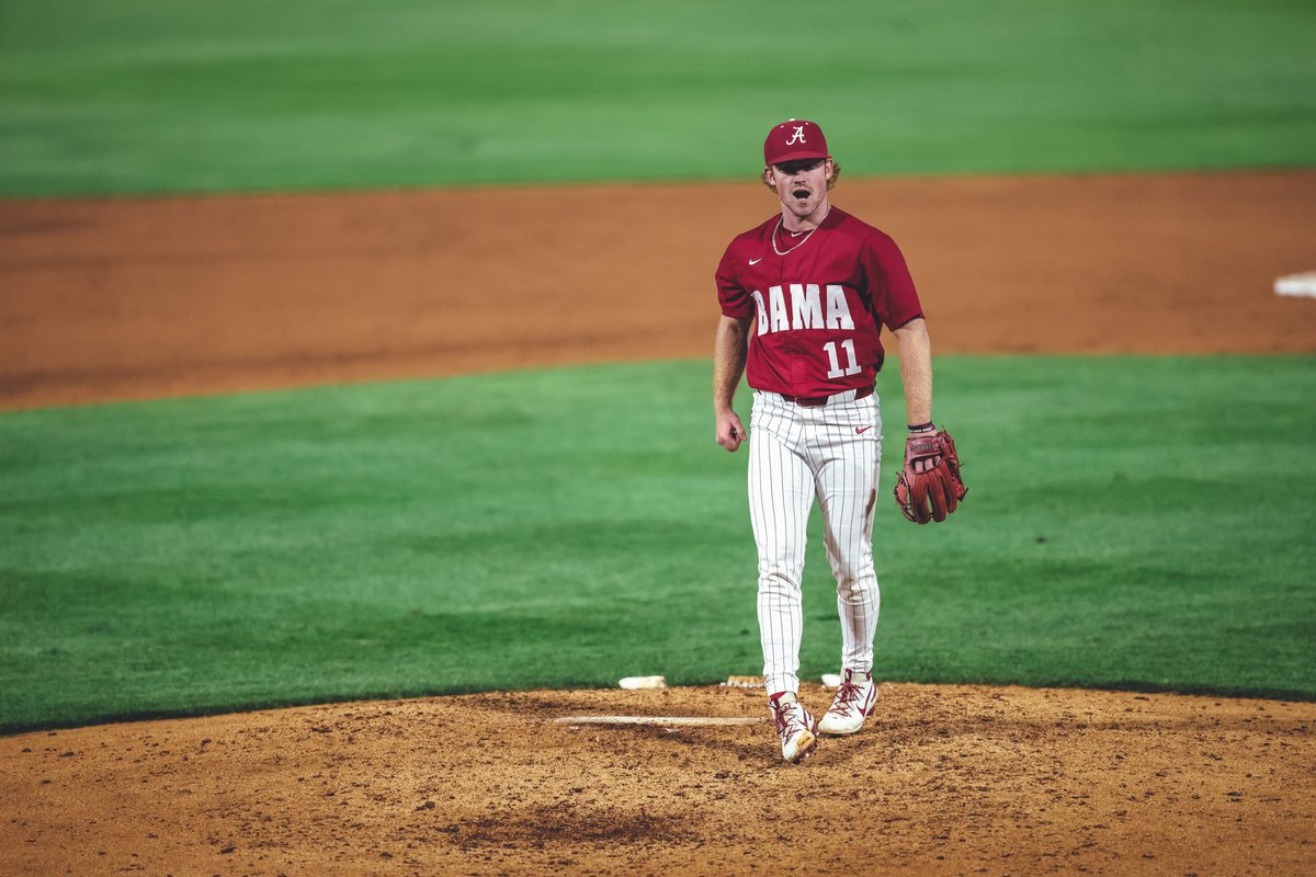 The Tide always delivers 😏

#RollTide | <a href="/AlabamaBSB/">Alabama Baseball</a>