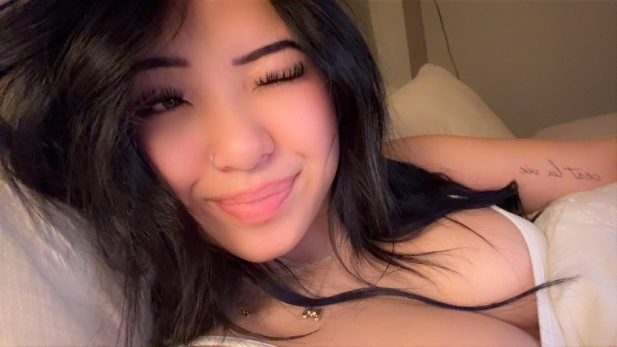 will someone watch #DaredevilBornAgain with me 🤗