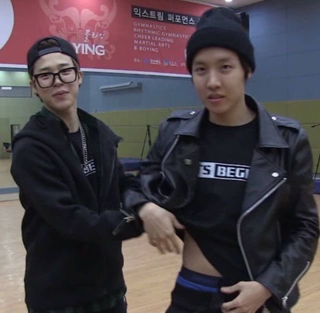 JihobiePicBot's tweet photo. https://t.co/yFnUSH3hmu