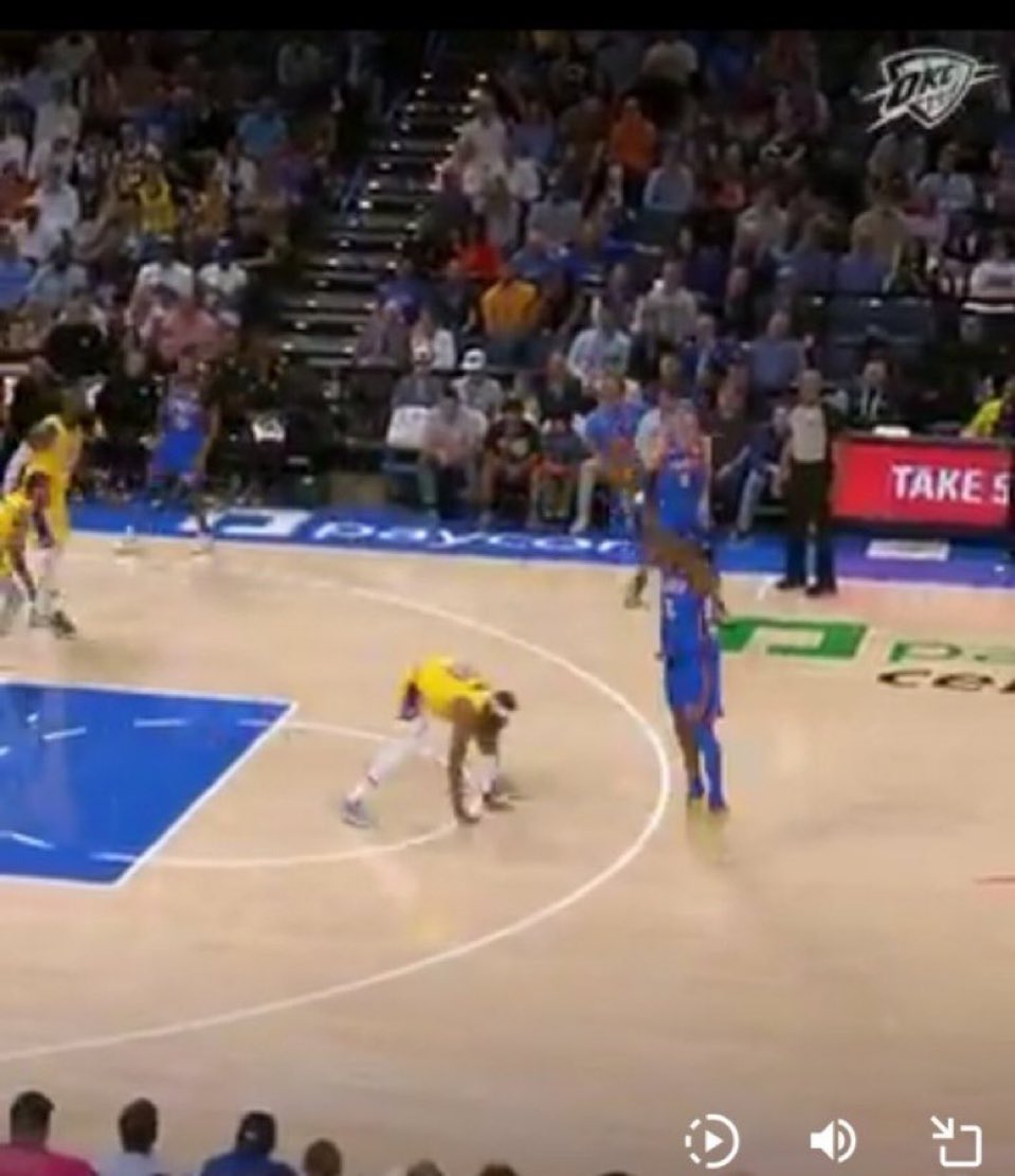 Playoffcity's tweet photo. Shai has the Lakers BOWING DOWN https://t.co/OpclEbMqRq