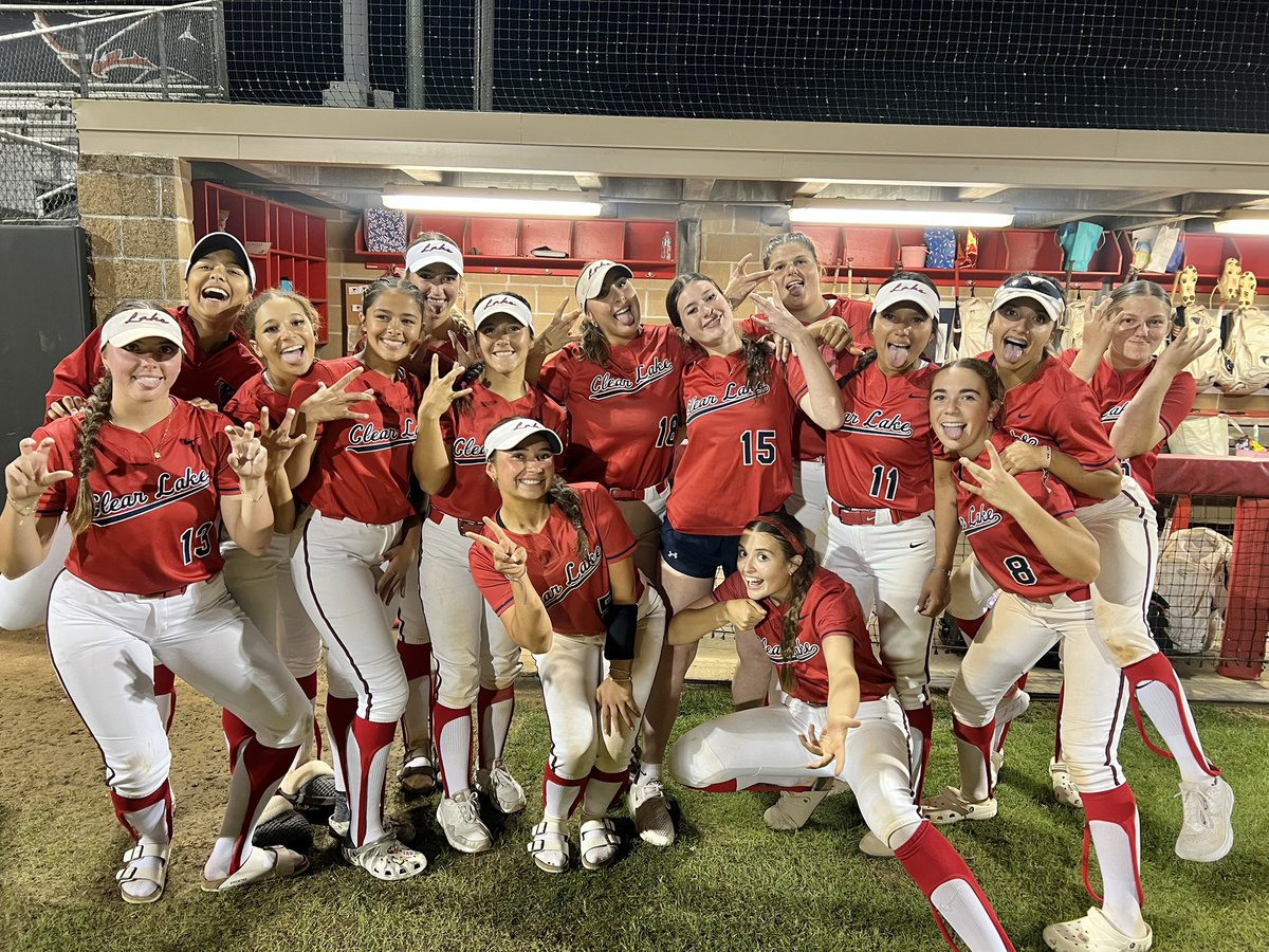 FIRE US UP!!! 🔥🔥🔥

That’s another Falcon WIN 7-1 against Deer Park! 🆑🥎

#MUDITA