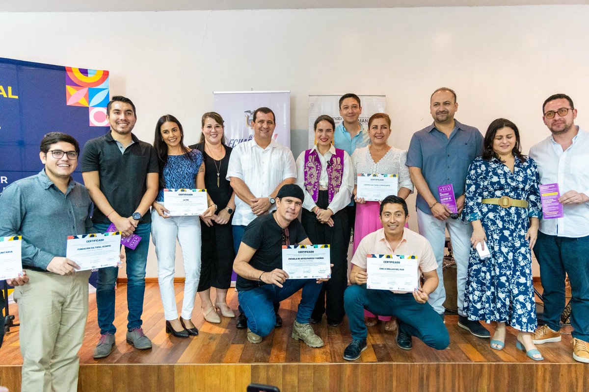 La cultura fomenta la reconstrucción del tejido social y el desarrollo de nuestra provincia. Nos sentimos orgullosos de los artistas y gestores culturales de seis cantones que representarán a Manabí y el país, en el programa de formación en el Centro Cultural Itaú de São Paulo,