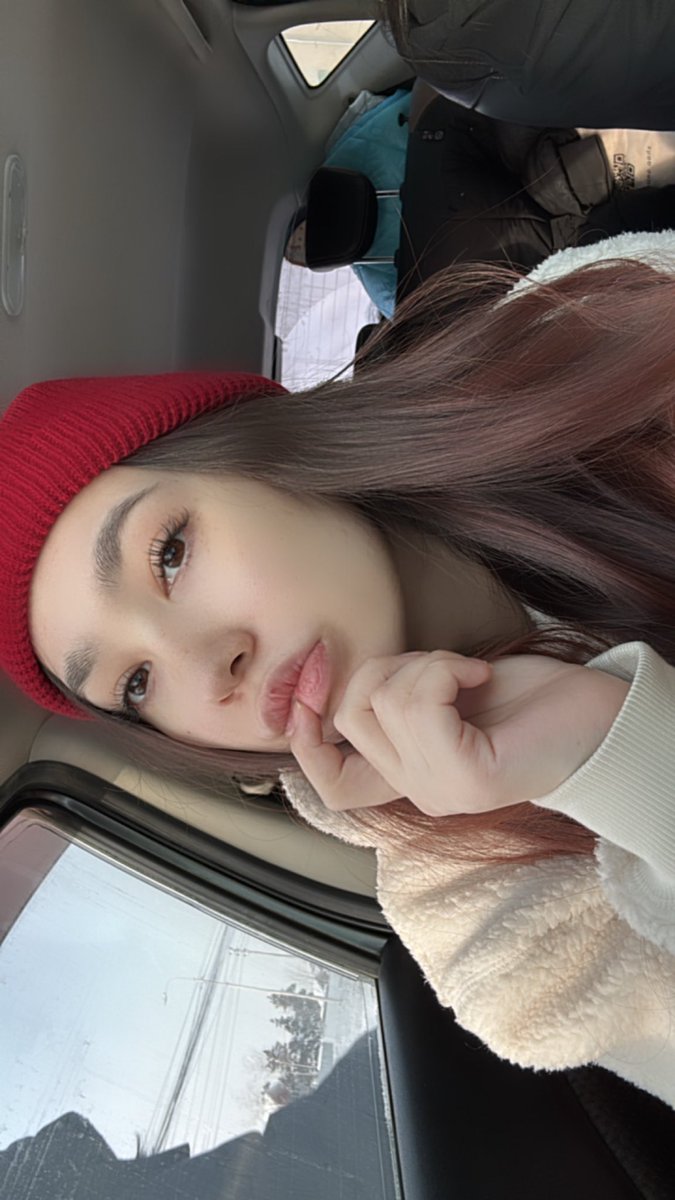 pappilonnn's tweet image. 2020/2025 я меняюсь нет?