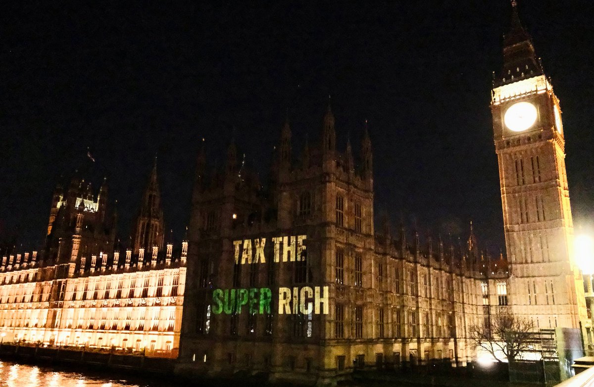 BREAKING: we've projected our demand to tax the super rich straight onto Parliament!

It's time to tax billionaires out of existence and use their extreme wealth to fund welfare, communities, and climate action!