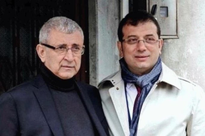 Ekrem İmamoğlu'nun babası Hasan İmamoğlu'nun yazlığında polis tarafından yapılan aramada 690 Dolar, 10 Euro ve ruhsatlı silaha ait mermiler bulundu. (Cumhuriyet)