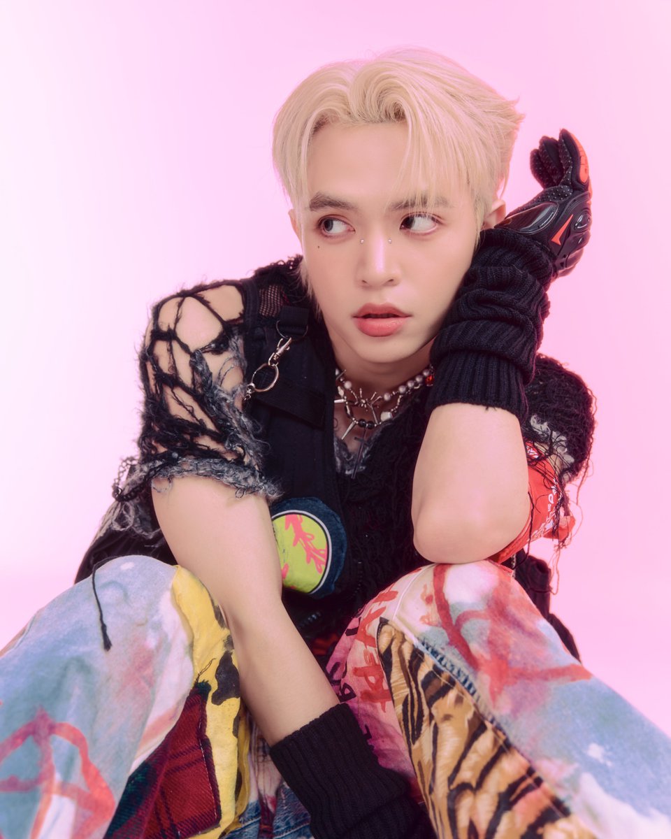 HOWLS_OFFICIAL's tweet photo. Get to know the pack ‘JAMES’

#HOWLS_official
#JAMESNA
#MC999ltd https://t.co/AB3o4WIw5m