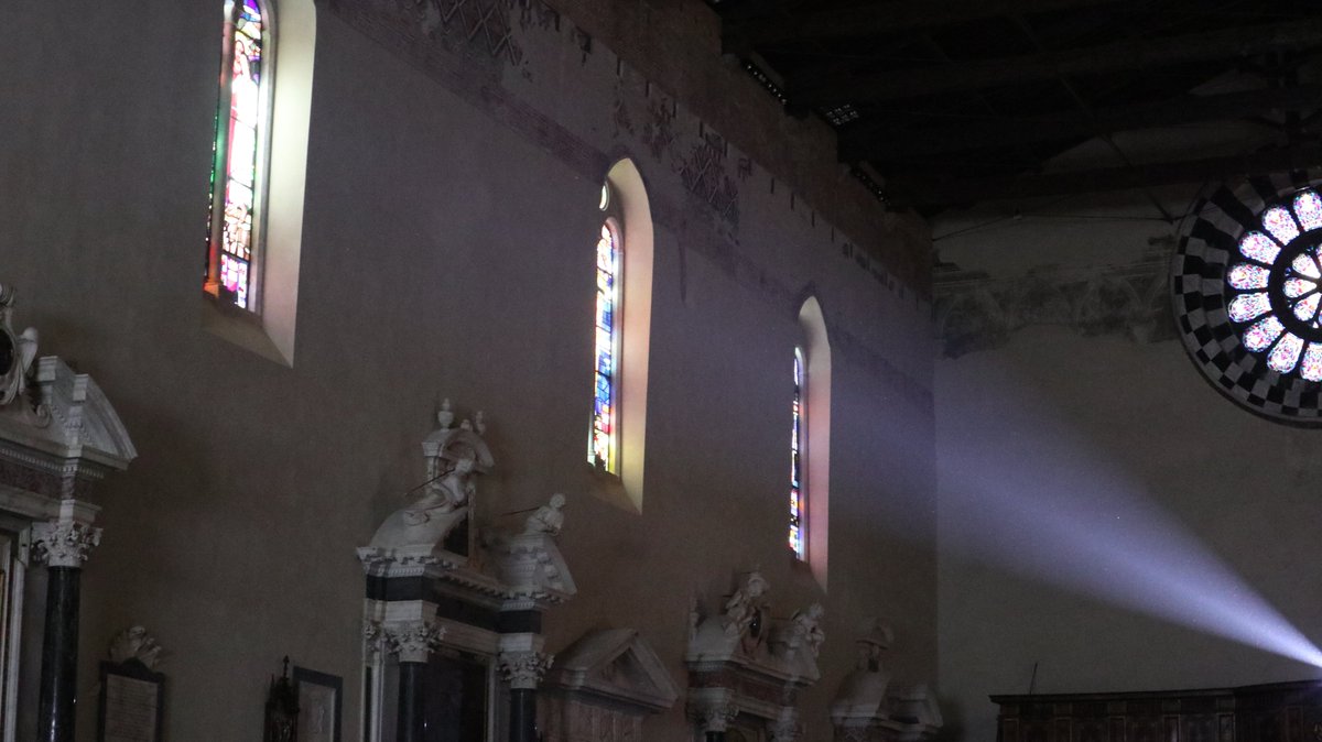 🔜 Soon starting with the Wednesday programme at #ECIR2025!
🧠 Sessions on Rankers &amp; Rerankers and CLEF &amp; Repro coming up.
🎤 At 11:30, don’t miss the keynote by Prof. Hannah Bast:
 "Knowledge Graphs Are Dead, Long Live Knowledge Graphs"