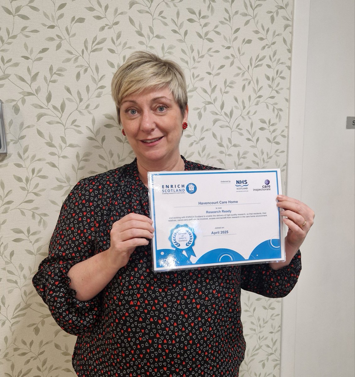 EnrichScotland's tweet photo. Our Grampian CSO Kirsty has been out and about this week.  Today we give a big welcome to Havencourt Care Home in Stonehaven.  Thank you for joining @EnrichScotland to support #carehomeresearch

Pictured below is Manager Kirsten receiving her certificate ⬇️⬇️
#thinkenrich https://t.co/qBoWtCDfZx