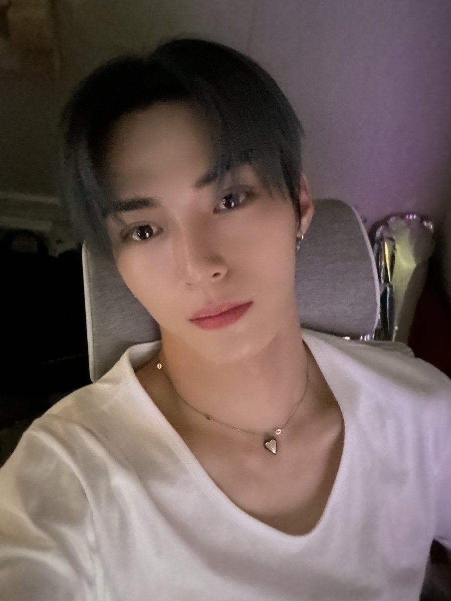 universe_EISA's tweet photo. 시작.
재활로 다리뿌시기.
쿨다운을 #CALLANYTIME 으로
좋은 노래에 나른하다.
조금만 더 화이팅해 내 자랑💚
#한겸해💚
Listen to CALL ANYTIME by HAN GYEOM on #SoundCloud
https://t.co/nm9VxstHFw https://t.co/WZiVLyVT2l
