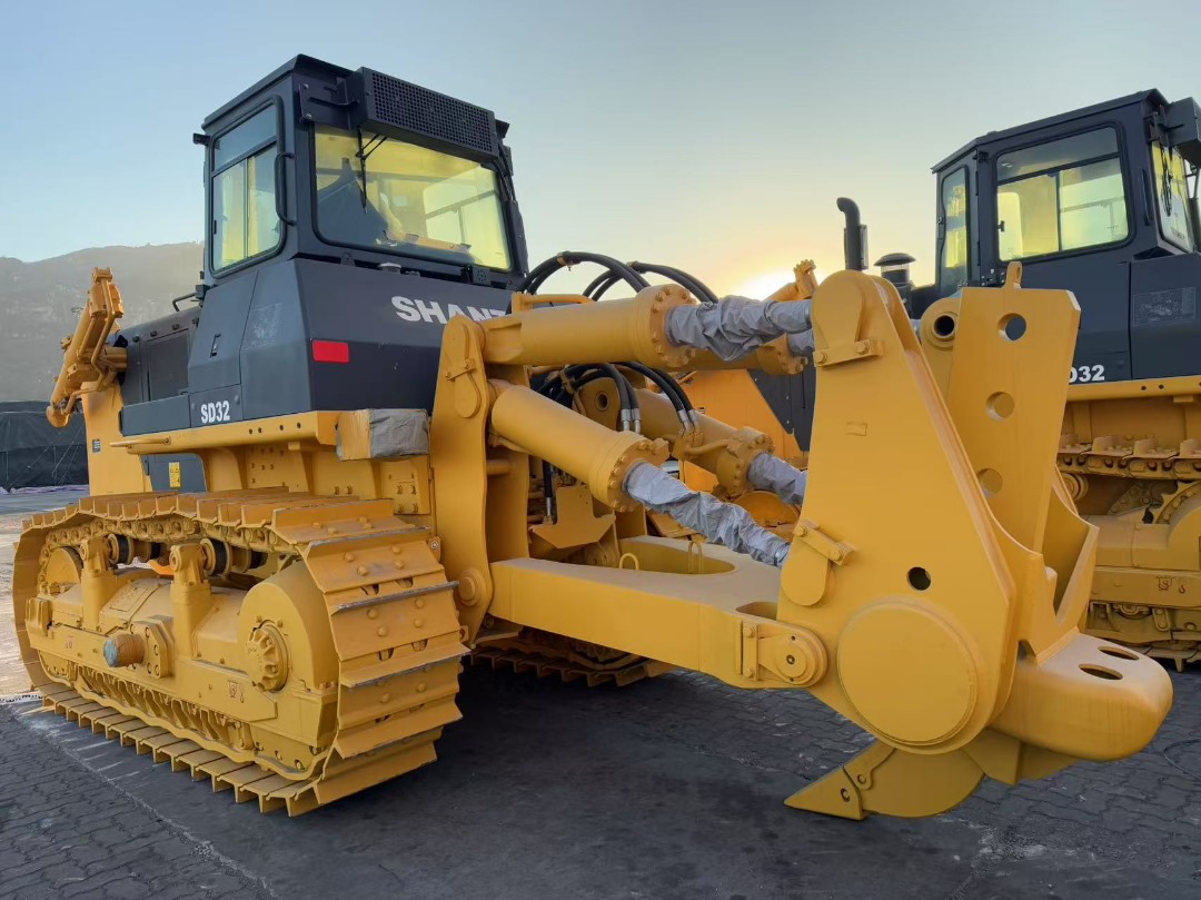 MatildaSun_'s tweet photo. 3 units SHANTUI SD32 bulldozers already shipped
Thanks for choosing MAXIZM

Always try to be your best construction machinery supplier

More advice: +86-17861626173

#shantui #bulldozer #shantuisd32 https://t.co/FqJopGT9XP
