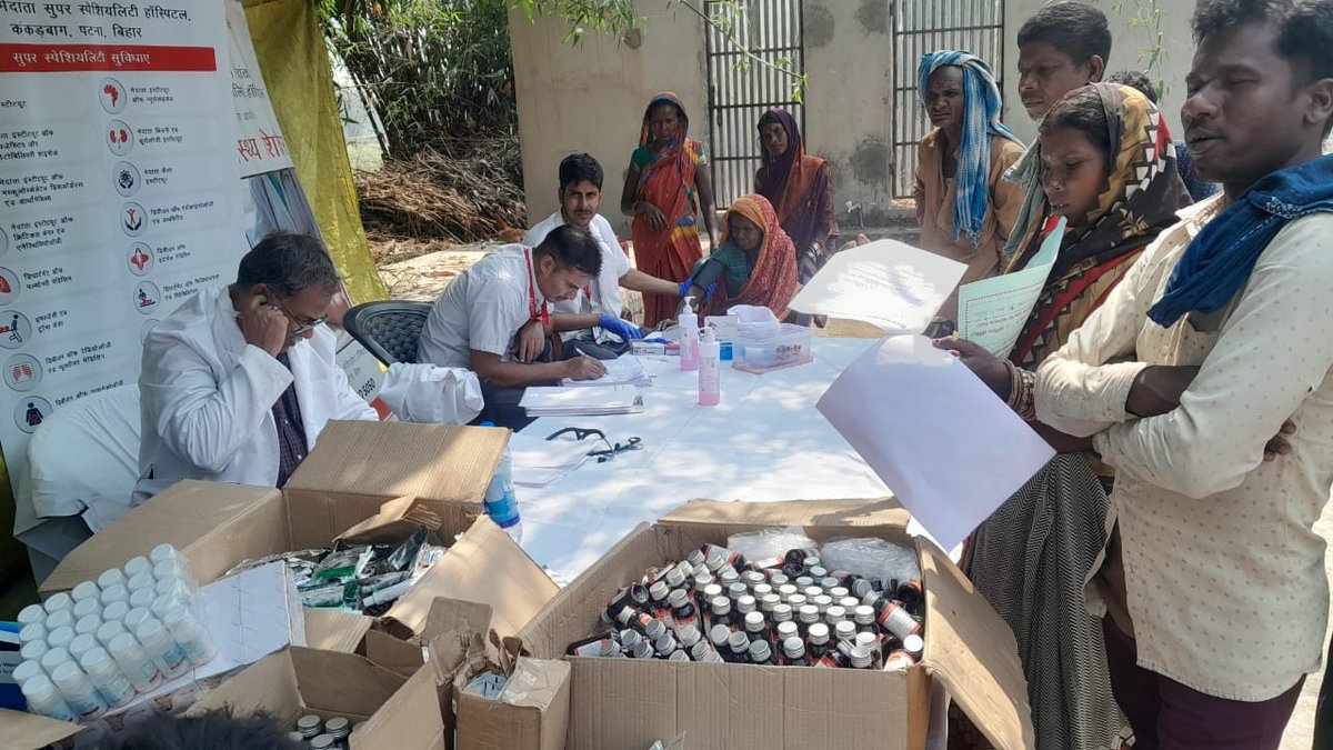 SsevsEvam's tweet photo. 📍Bagaha-01 | #PearlProject
SSEVS organized a 4-day health camp (27–30 Mar) in 8 Dalit hamlets across 6 panchayats.
✅ 480 children &amp; 120 girls screened
✅ Free meds distributed
✅ Awareness on hygiene, nutrition &amp; health

#RuralHealth #SSEVS #HealthForAll #WomenAndChildHealth https://t.co/Sf9VymXgi9