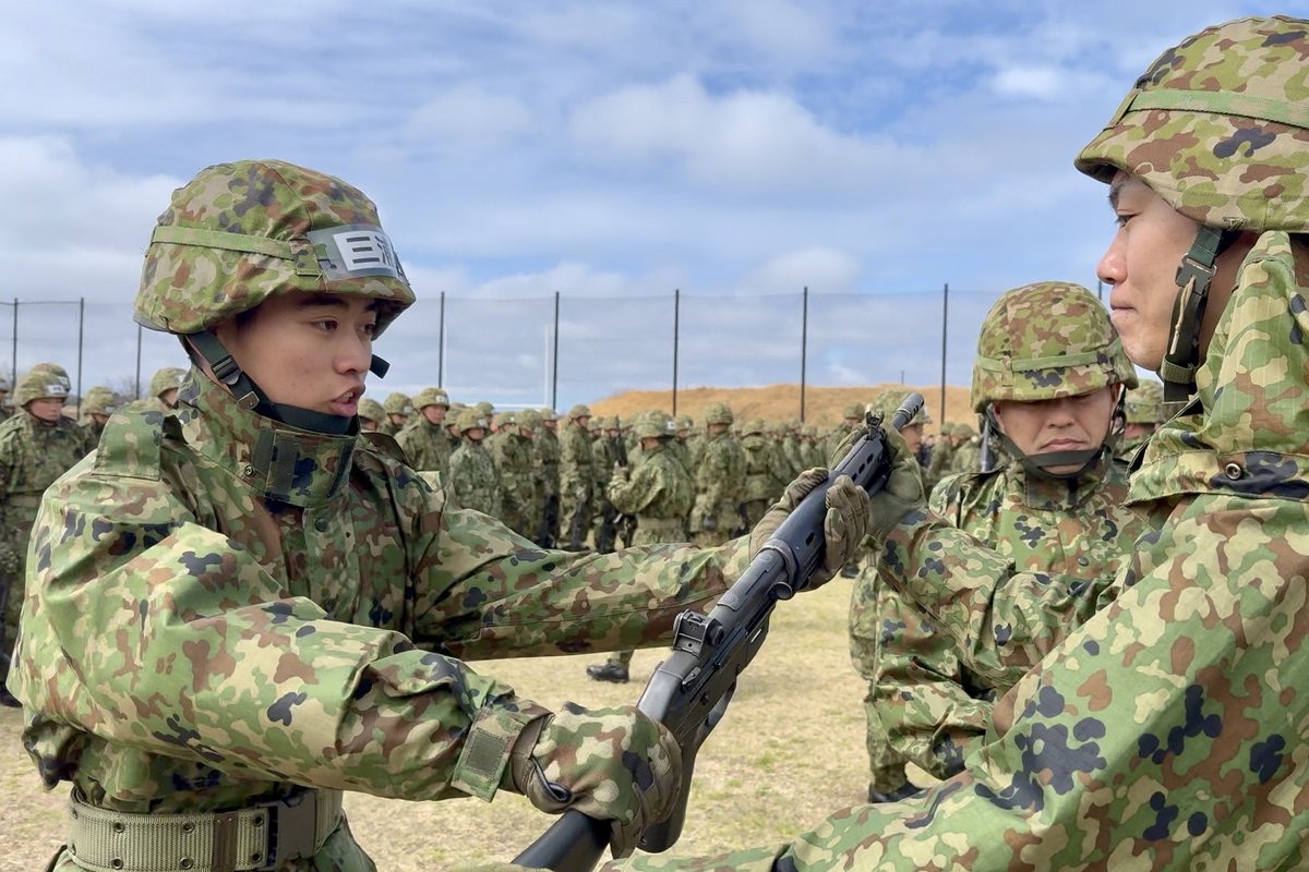 陸上自衛隊高等工科学校櫻友会会員章 純金24金張り 【公式通販】