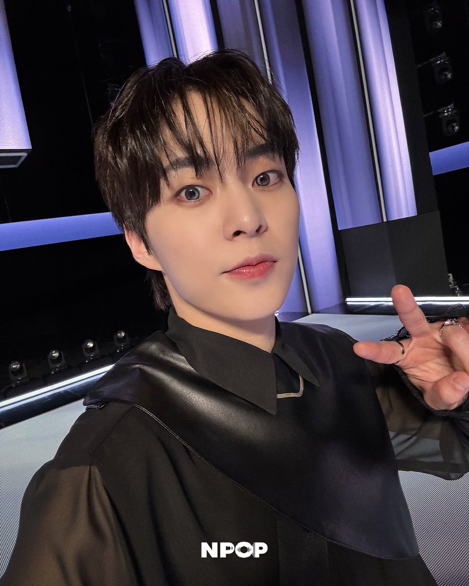 NPOP_OFFICIAL's tweet photo. 𝗡𝗣𝗢𝗣 𝗟𝗜𝗠𝗜𝗧𝗘𝗗 𝗘𝗗𝗜𝗧𝗜𝗢𝗡 - 𝗦𝗜𝗗𝗘 𝗔 
고양이한테
카메라 주면 생기는 일
= 아름다움...≽^-⩊-^≼

NPOP 시우민 편 보러 가기🐾
https://t.co/bZpUBFuUIw 

#XIUMIN #시우민 @XIUMIN_INB100
#InterviewX #MakeYouLaLa #LostParadise
#NPOP #엔팝 #KPOP https://t.co/j0ilThVosN