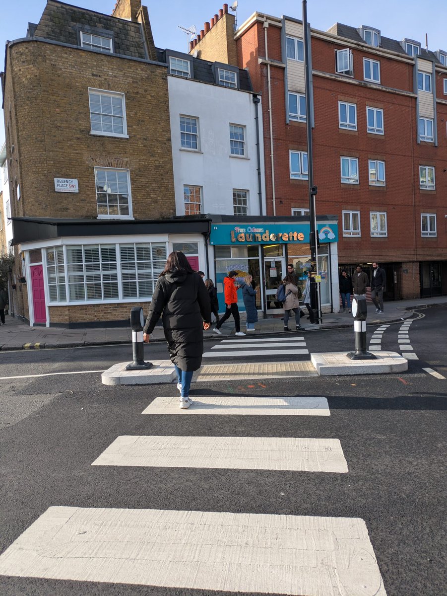 podstreetsahead's tweet image. New episode!🚨Side Road Zebras. This time we're about the simple road stripes that could transform walking and wheeling in the UK, if they're approved. So far it's been six transport ministers, and counting. With @Chris_Boardman and @maxpsullivan shows.acast.com/streets-ahead/…