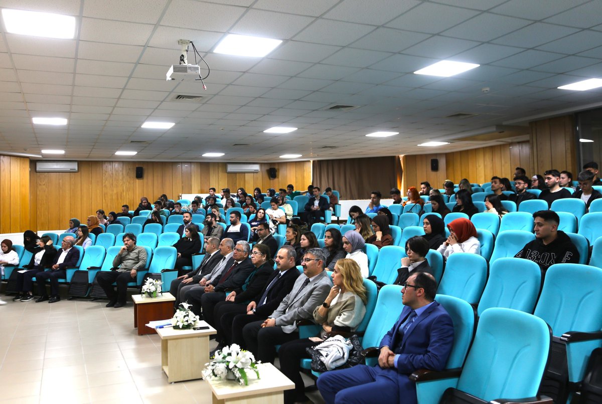 Prof. Dr. Çemrek: Güçlü Dış Politika Güçlü Ekonomiden Geçer  

Uluslararası İlişkiler Uzmanı Prof. Dr. Murat Çemrek, “Ekonomimiz ne kadar güçlü olursa dünya üzerinde etkinliğimiz o kadar artar. Ayrıca savunma sanayisinde ve diplomaside de güçlü olmak zorundayız” dedi.