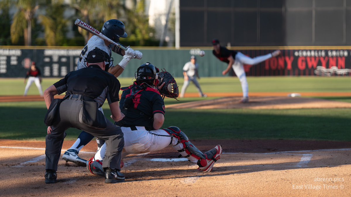 BrennerAaron's tweet photo. SDSU vs. CBU

🗞️ @EVT_News
⚾️ @AztecBaseball &amp; @CBUbaseball
📍 Tony Gwynn Stadium
📸 Sony A7RV
🔎 Sony 70-200 GM II

FINAL: 10-4  CBU https://t.co/wuT6Jre4Eo