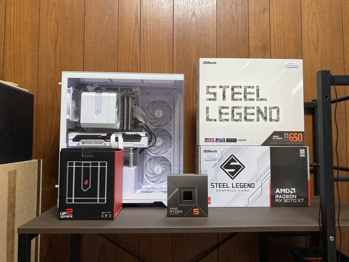 私事ではございますが！新PC！組めました！

以前から狙っていた白いグラボを軸にした真っ白なPCさん！
今日やっとこさそのグラボが届いて無事組めましたとさ