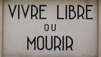 Colette et Louise Périès, Édouard Peccoud, Flora Saulnier, Georges Guidollet, Irénée Revillard, Jacques Lespès, Jean Moulin, Jeanne Brousse... autant de Résistants en #HauteSavoie à qui l'on rend hommage aujourd'hui.
💮 Lisez leur histoire sur haute-savoie.gouv.fr/Actualites/Mem…