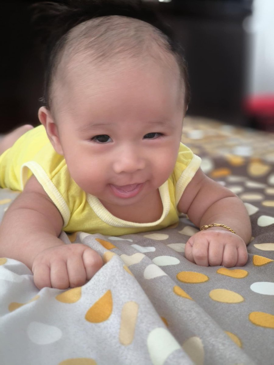 kitkaathyyy's tweet photo. naaah. kadali ra. mokulob naman. 🥹 don’t grow up too fast palangga oy https://t.co/foi5S0nmvg