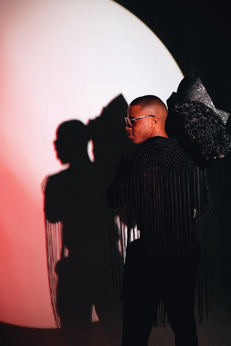 Another year of GRACE , +1 🎂.
📸 : <a href="/Owl_Beatz/">frenchbraidpapij.</a>