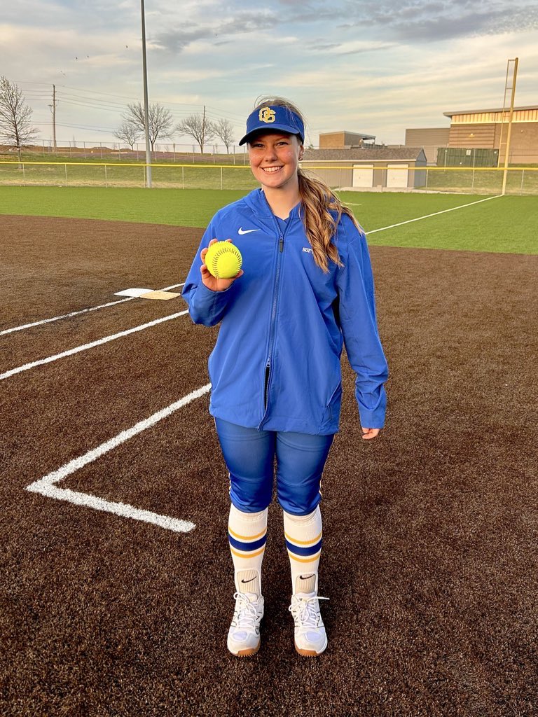 Olathe South Softball (@softball_oshs) on Twitter photo Sophomore, Annika Whitcomb hit a two run, home run in the game! Sophomore, Annika Whitcomb hit a two run, home run in the game!