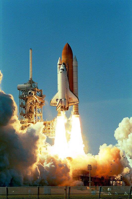 billmeco's tweet photo. OTD 23 years ago STS-110 #Atlantis launched from Pad 39B to the #ISS #AstroEllen #spaceshuttle #ov104 https://t.co/nfRy94grKF… https://t.co/c6pRqG9cov