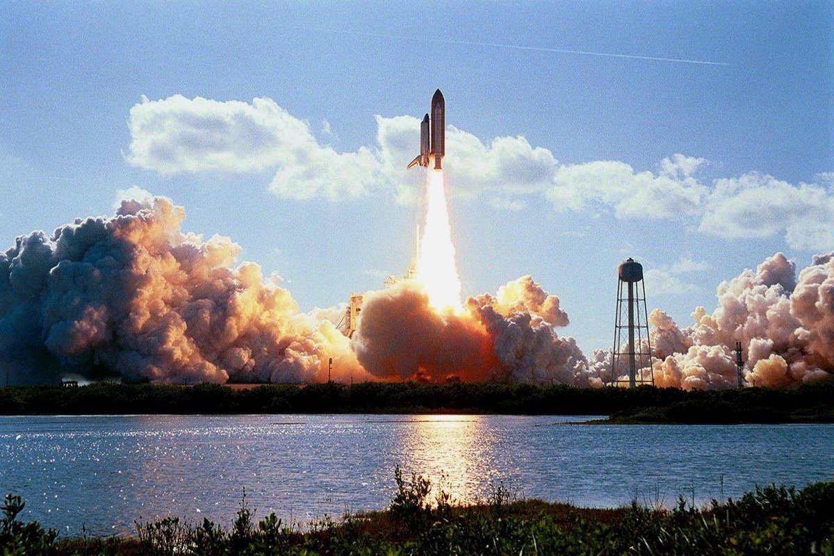 billmeco's tweet photo. OTD 23 years ago STS-110 #Atlantis launched from Pad 39B to the #ISS #AstroEllen #spaceshuttle #ov104 https://t.co/nfRy94grKF… https://t.co/c6pRqG9cov