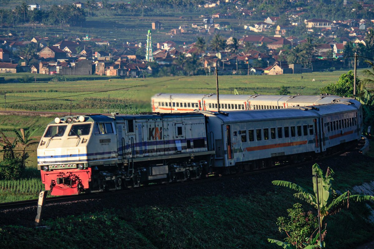 Tiber kadungora /Lengkung kadungora leles

<a href="/KAI121/">Kereta Api Indonesia</a> <a href="/keretaapikita/">Kereta Api Kita</a> <a href="/argothrottle/">Argo Throttle</a> <a href="/jurnalrailfans/">Jurnal Railfans Media</a> <a href="/semboyan35com/">semboyan35™ Indonesian Railfan</a> <a href="/instrail_id/">Instrail</a> <a href="/garut_railfans/">Garut Railfans</a> <a href="/asmaraism/">Asmara</a> <a href="/mas_didiek/">Didiek Hartantyo</a> <a href="/kabarpenumpang/">KabarPenumpang</a>
