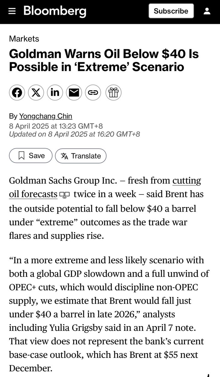 syahir's tweet photo. Goldman ramal harga minyak mentah Brent boleh jatuh ke paras USD40 setong dalam keadaan yang ekstrim. kalau berlaku, ianya paras paling rendah sejak Covid dan juga sama macam tahun 2014. 

hasil petroleum Kerajaan akan terkesan.

pain, pain everywhere https://t.co/F3rx5AOgfB