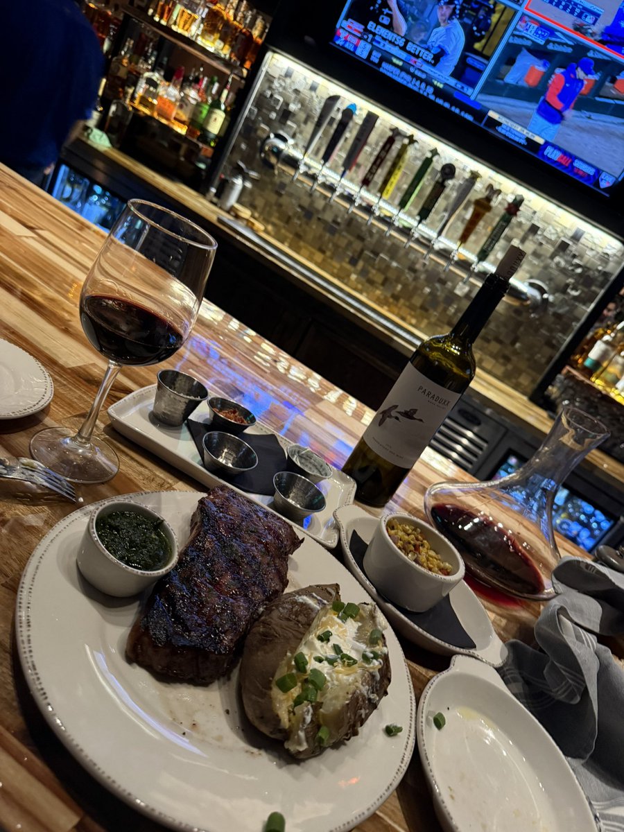 TeamGumball5's tweet photo. Came down to the Coast this afternoon to make sure City Council understood what their options were.
Development Agreement approved, time for Strip Club Night and a celebratory Old Fashion. 😂 #ChicagoRules #OldSchool https://t.co/LtG8DvVICM