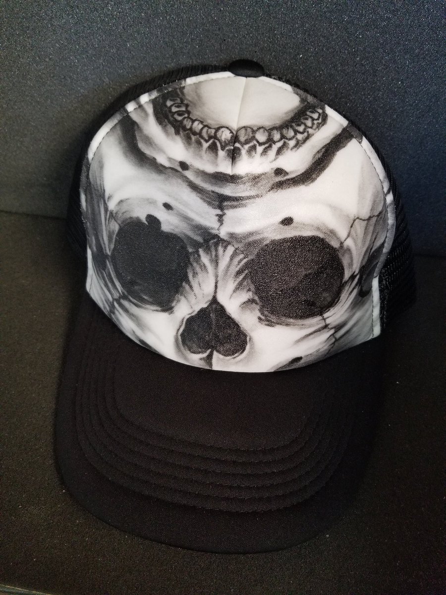 Qyss09's tweet photo. #スカル
#キャップ
#ハンドメイド
#skull
#cap
#handmade https://t.co/Sq2O6v9jux
