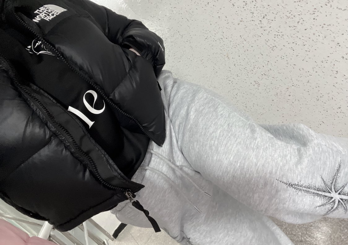 frisemoment's tweet photo. 힙한 하루 되세요 https://t.co/tBZXdUF9vF