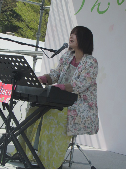 returner9082's tweet image. アメブロを更新しました。『3/30 Utaco.・大森真理子＠上野恩賜公園噴水広場』
⇒ameblo.jp/returner9082/e…
#Utaco. #大森真理子 #中畑丈治 #セットリスト