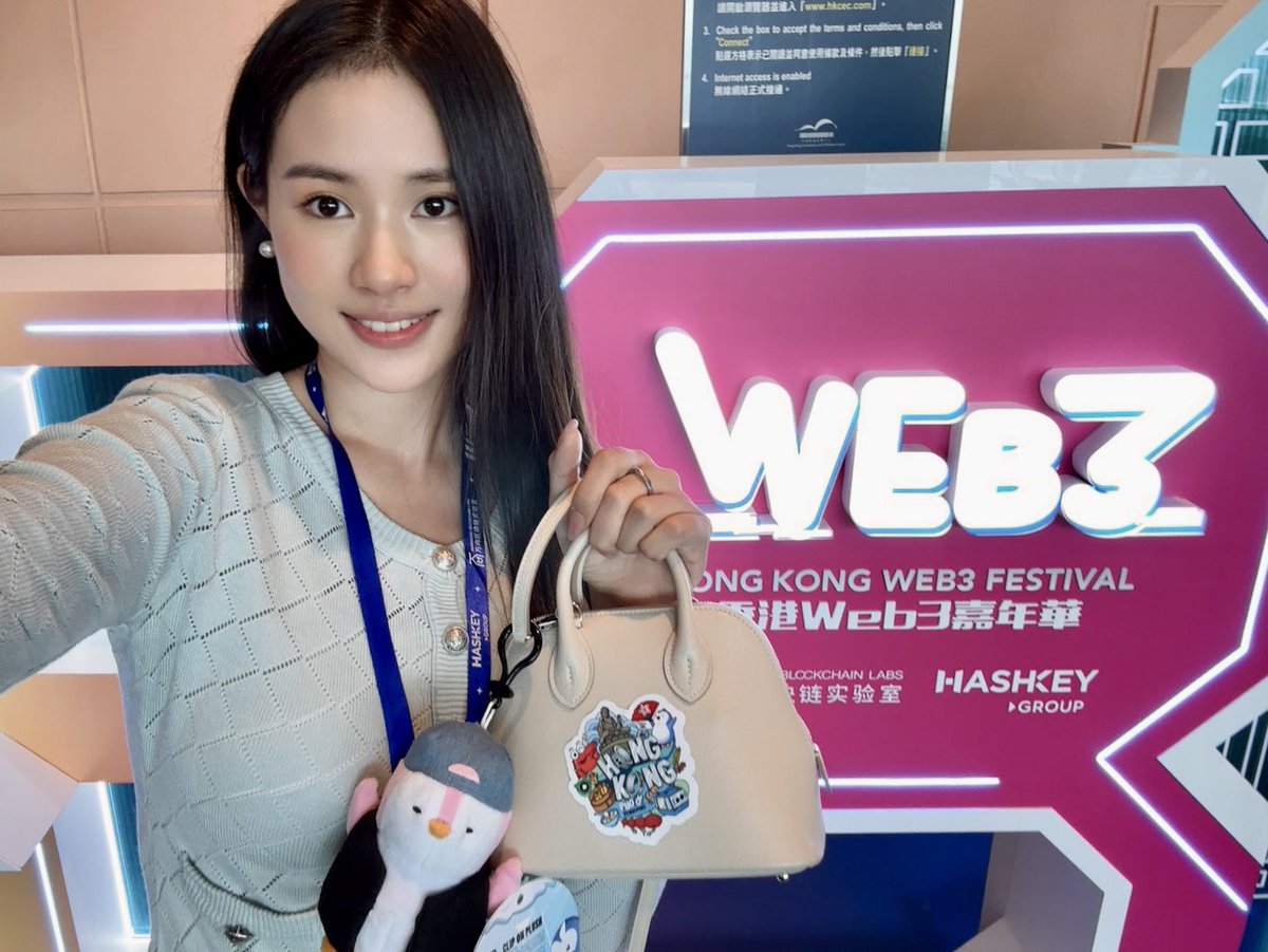 米線iris💛 (@iris00x) on Twitter photo 在 #Web3Festival 遇見小企鵝 <a href="/pudgypenguins/">Pudgy Penguins</a> <a href="/FoxyPenguinApe/">FoxyPenguin</a> <a href="/sayhitokimi/">キミ Kimi🐧🇭🇰</a> 👏🏻企鵝精神就是遇到什麼行情、什麼困難都繼續build,<a href="/FoxyPenguinApe/">FoxyPenguin</a> 她泰國地震後也去搞活動😭這樣的團隊一定要支持支持❤️❤️ 在 #Web3Festival 遇見小企鵝 <a href="/pudgypenguins/">Pudgy Penguins</a> <a href="/FoxyPenguinApe/">FoxyPenguin</a> <a href="/sayhitokimi/">キミ Kimi🐧🇭🇰</a> 👏🏻企鵝精神就是遇到什麼行情、什麼困難都繼續build,<a href="/FoxyPenguinApe/">FoxyPenguin</a> 她泰國地震後也去搞活動😭這樣的團隊一定要支持支持❤️❤️