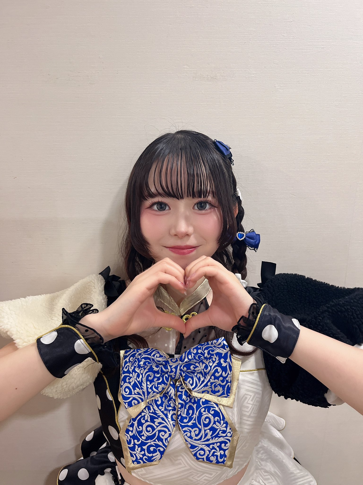 はなちゃん コウペンちゃん わくわく！はなまるリサイタル スマホに貼れる
