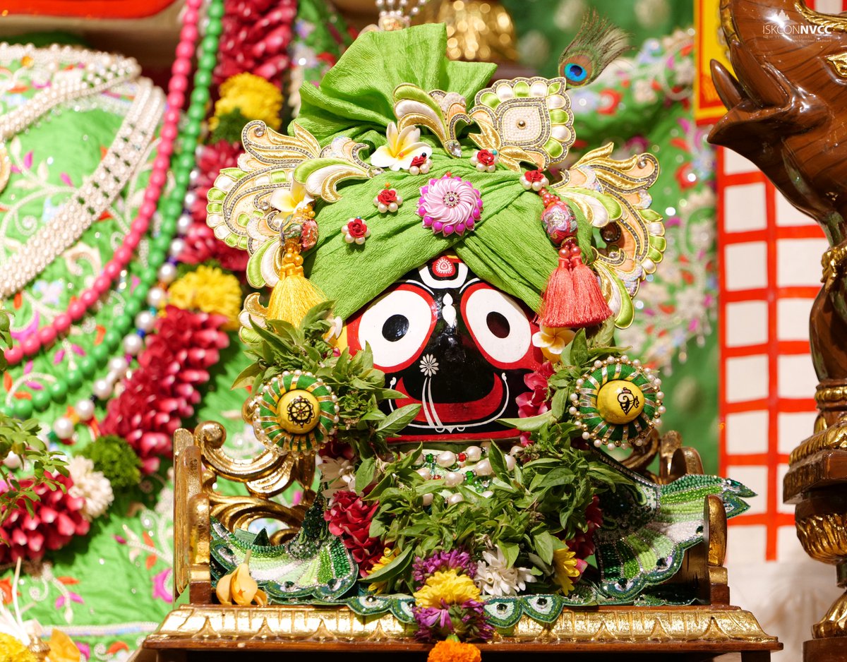 ISKCONPune's tweet photo. 🙏🏽Today's Darshan 📿 🗓09-04-2025🙏
🌷Sri Sri Jagannath Baldev Subhadra🌷
🚩@ISKCONNVCCPune🚩
.
.
#ISKCON #ISKCONNVCC #ISKCONNVCCPune #ISKCONPune
#9thapril #9thapril2025 #Thursday #Vrindavan
#Harinaamsankirtan #Radheshyamdas #Radheradhe
#Sankirtan #Kirtan #Mayapur #Prabhupada https://t.co/tTwexo7EoU