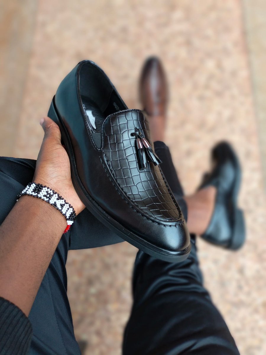 NixxyCollection's tweet photo. England Moccasins
Sizes 39-45
Ksh 3500

WhatsApp or call 0748035585
Countrywide Delivery

Arsenal Declan Rice #ARSRMA #MainaAndKingangi #COYG Riggy G Courtois Emirates #nurunaevamwalili #RejectFinanceBill2025 Devki Ruto https://t.co/hiniQ0Eb34