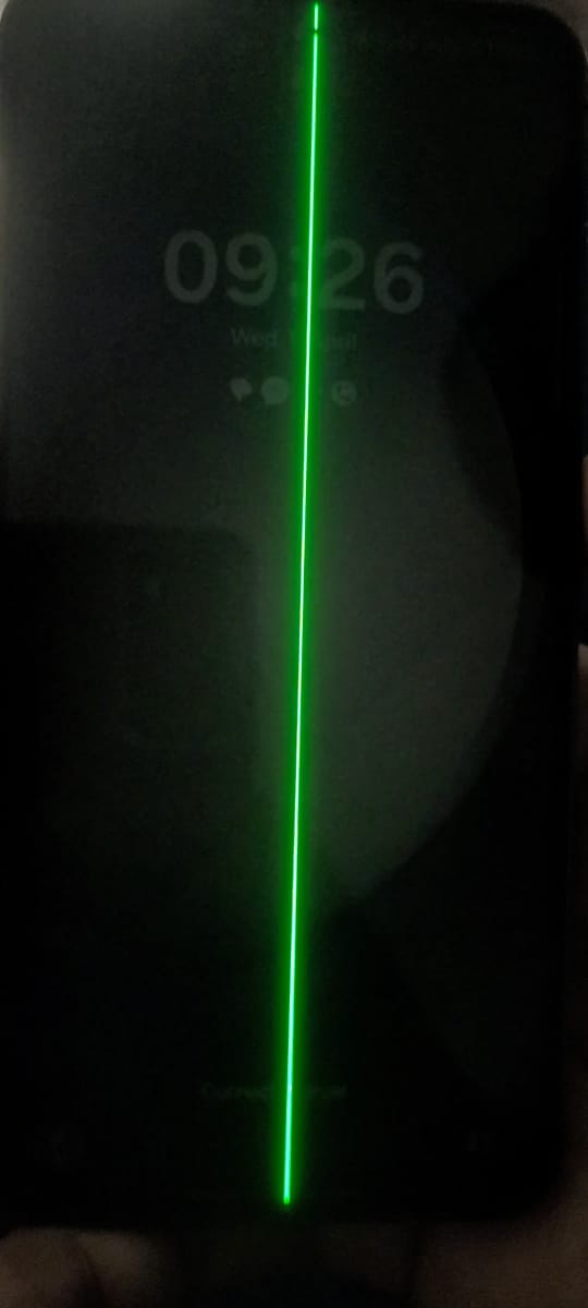 REMITH15's tweet photo. Samsung S23 Greenline Issue

I've been a Samsung user for over 7 years, but my latest device, the S23, has started to exhibit a bizarre issue. Had the Greenline at the center of the screen suddenly while scrolling through the messages.@SamsungIndia @SamsungMobile https://t.co/Z2NB5NUddo