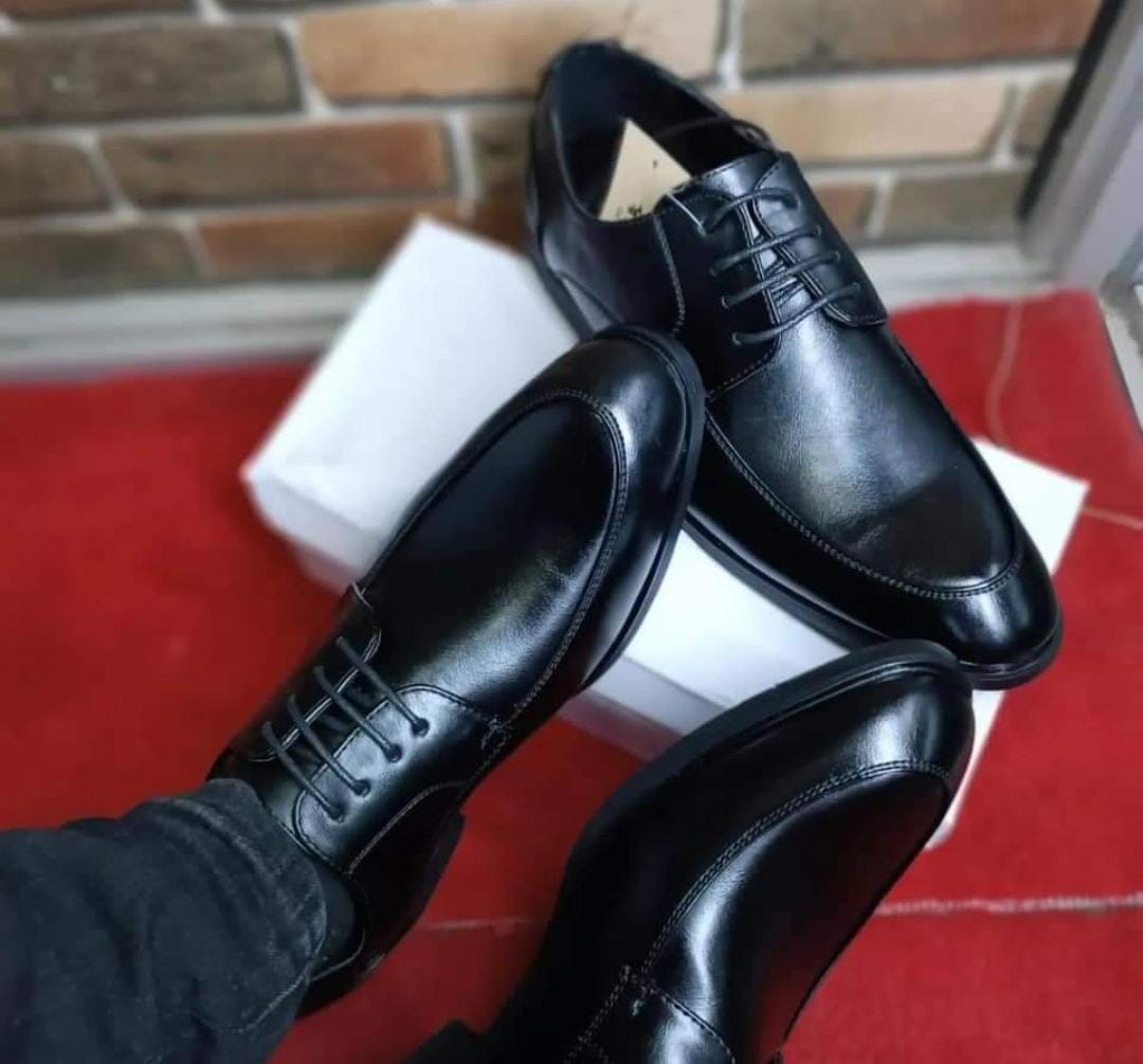 NixxyCollection's tweet photo. Men Officials
Sizes 39-45
Ksh 3500

WhatsApp or call 0748035585
We deliver countrywide

Arsenal Declan Rice #ARSRMA #MainaAndKingangi #COYG Riggy G Courtois Emirates #nurunaevamwalili #RejectFinanceBill2025 Devki Ruto https://t.co/VejVCmvss0