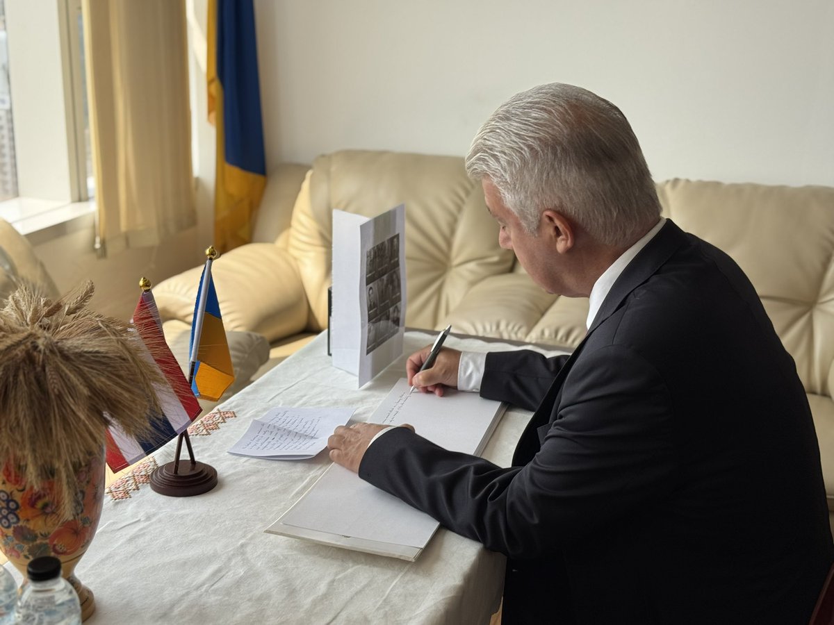 Ernst Reichel 🐘 (@germanambtha) on Twitter photo It was important to me to sign the book of condolences on Russia‘s missile attack on a housing block in Kryvyi Rih🇺🇦. 20 persons were killed, among them 9 children in a playground. We must never get used to such atrocities. They must strengthen our resolve. Слава Україні!🇺🇦 It was important to me to sign the book of condolences on Russia‘s missile attack on a housing block in Kryvyi Rih🇺🇦. 20 persons were killed, among them 9 children in a playground. We must never get used to such atrocities. They must strengthen our resolve. Слава Україні!🇺🇦