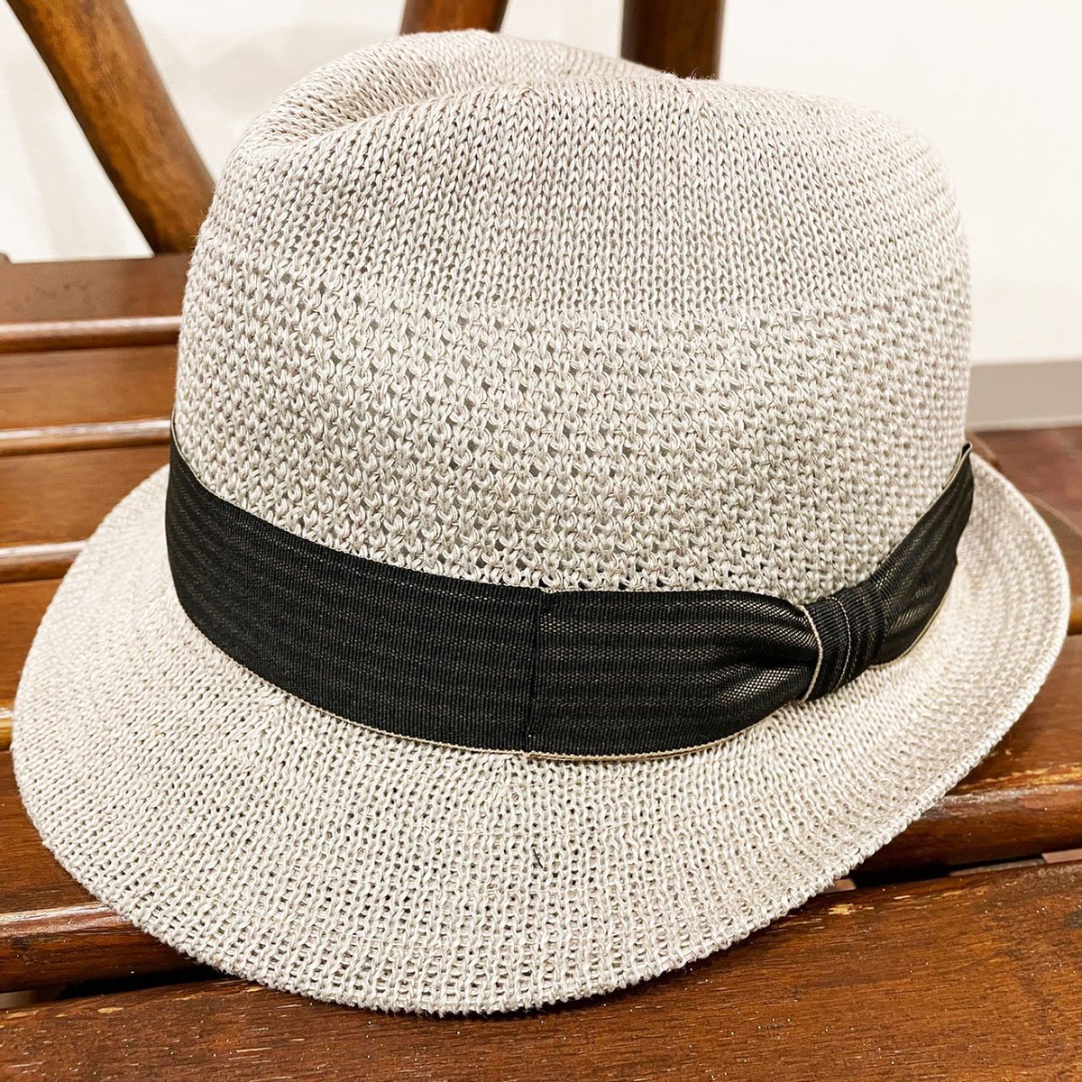 hareto_hat's tweet photo. 高級感のある日本製の麻のニットハットです。
ブラウンが特におすすめでグラデ―ションリボンがマッチ！

#帽子 #帽子屋 #ハット #キャップ #ベレー #日本製 #RETTER #浅草 #浅草寺 #スカイツリー #合羽橋 #hat #cap #beret #asakusa #sensouji #skytree #kitchentown #madeinjapan #hatshop https://t.co/M2ws35rYOZ