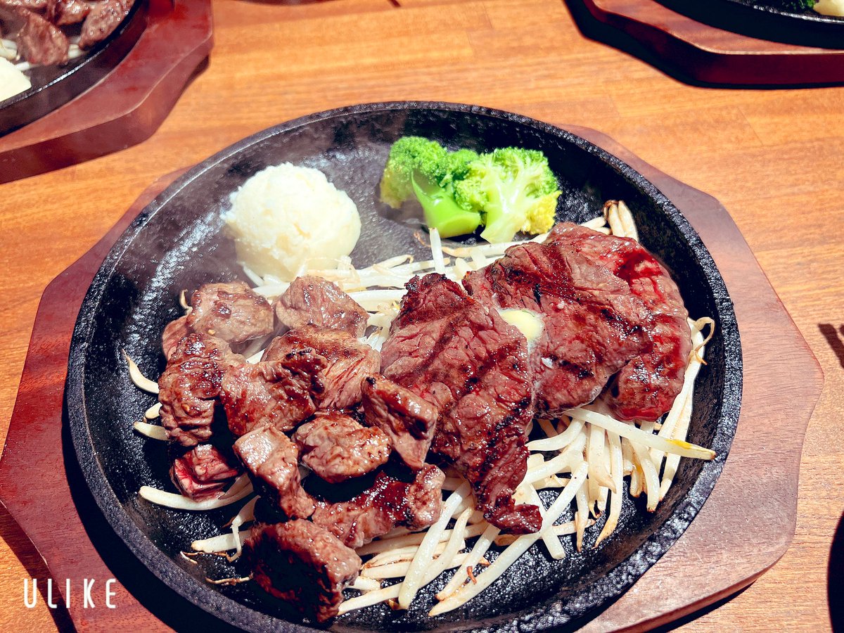 ４月から入った新人ちゃんの激推しのステーキオススメされたので行ってきた👍
こんな近くにこんな美味いのあったなんて最高すぎる🥹✨
とにかく柔らかいのがありがたい🥳
いろんなバリエーションがあるみたいだからいろんなの食べてみたい🤩